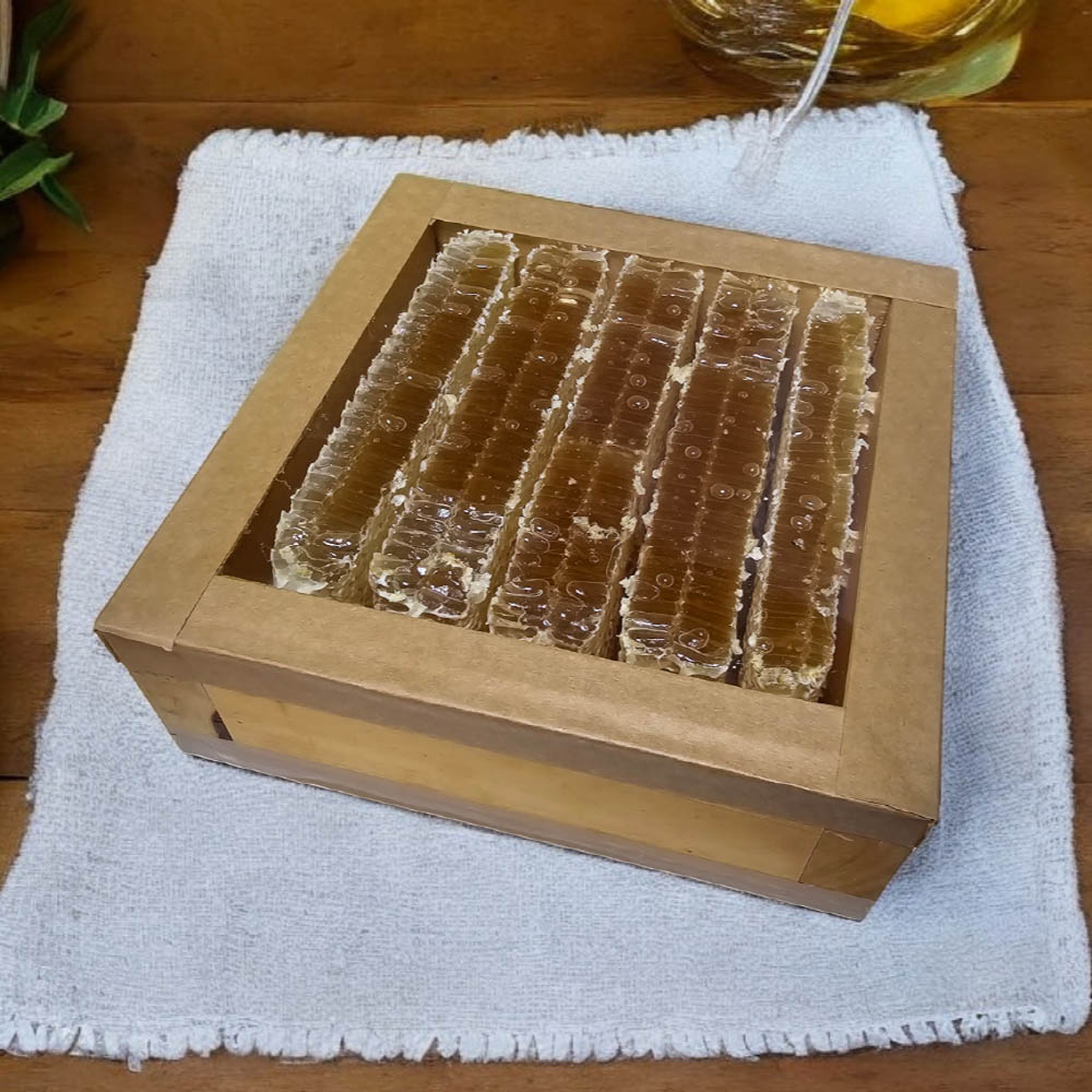 프리미엄 벌집꿀 선물세트 (벌집꿀3.6kg+필름테이프+보자기)